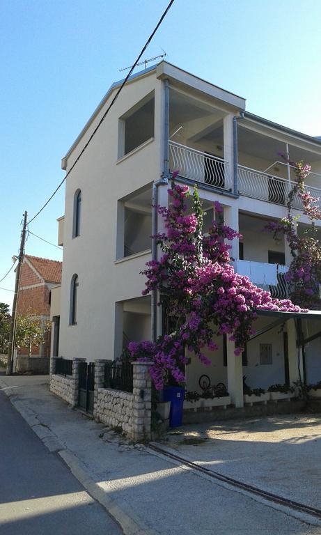 ביוגראד נה מורו Apartments Davor מראה חיצוני תמונה