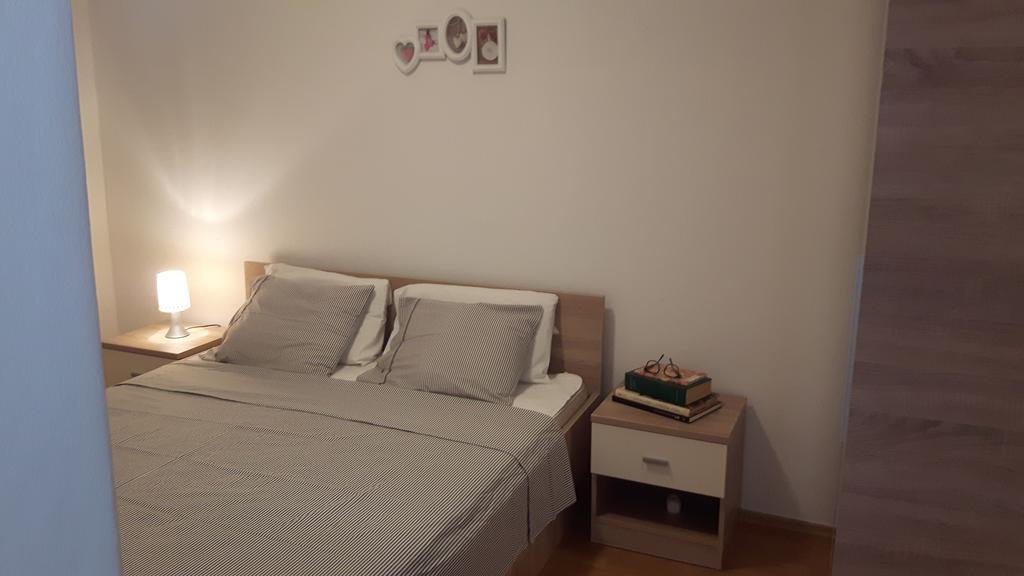 ביוגראד נה מורו Apartments Davor מראה חיצוני תמונה